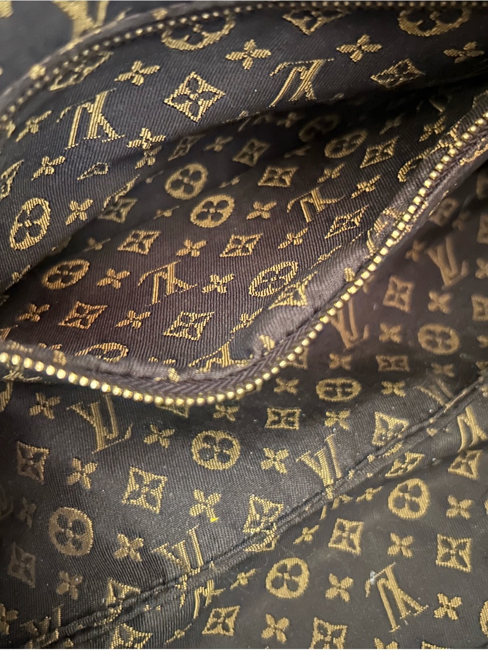 Not aut. Louis Vuitton Black Quilted Monogram Tote with Monogram-Print Handles - Picture 9 of 11